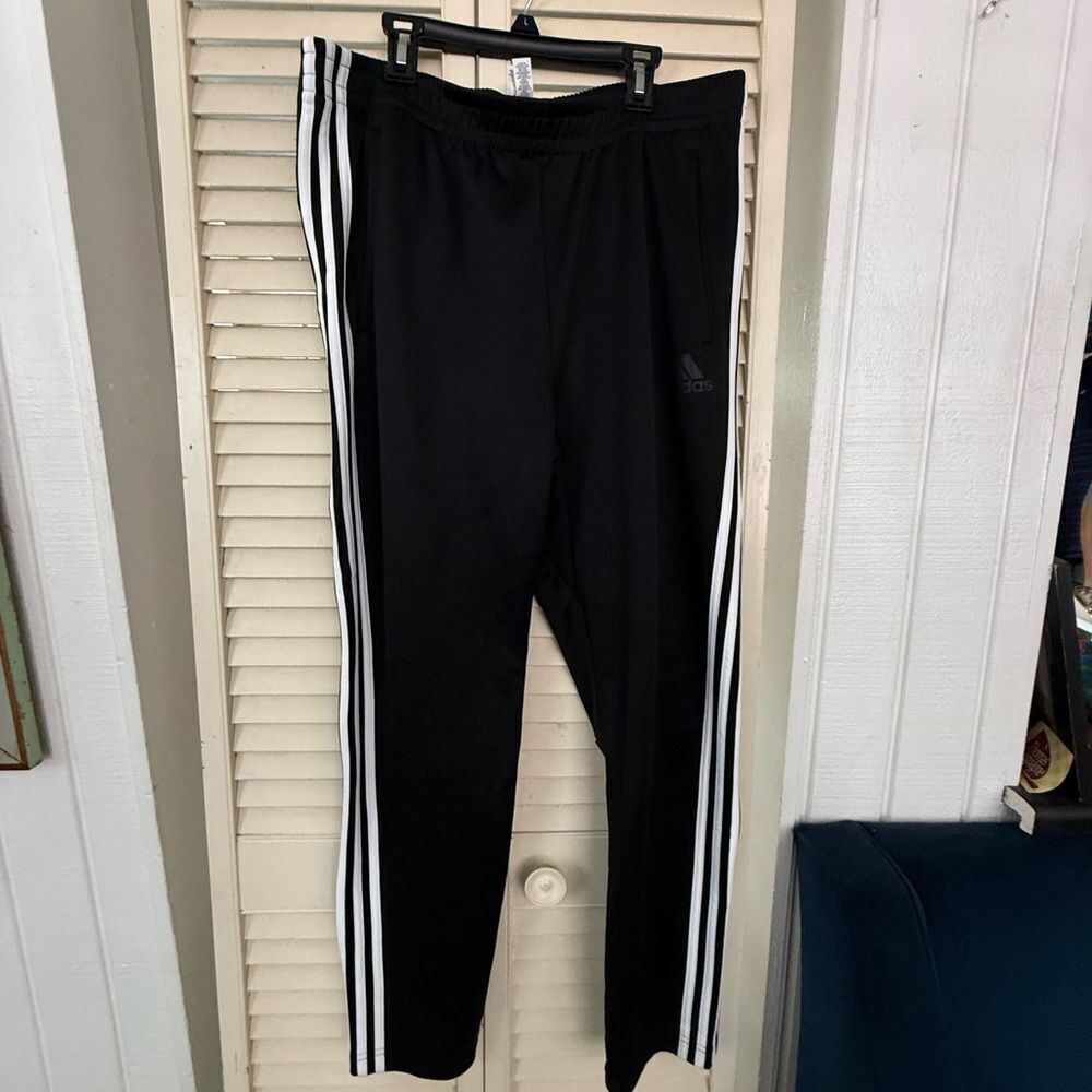 Adidas Black Sidesnap Apparel with White Label